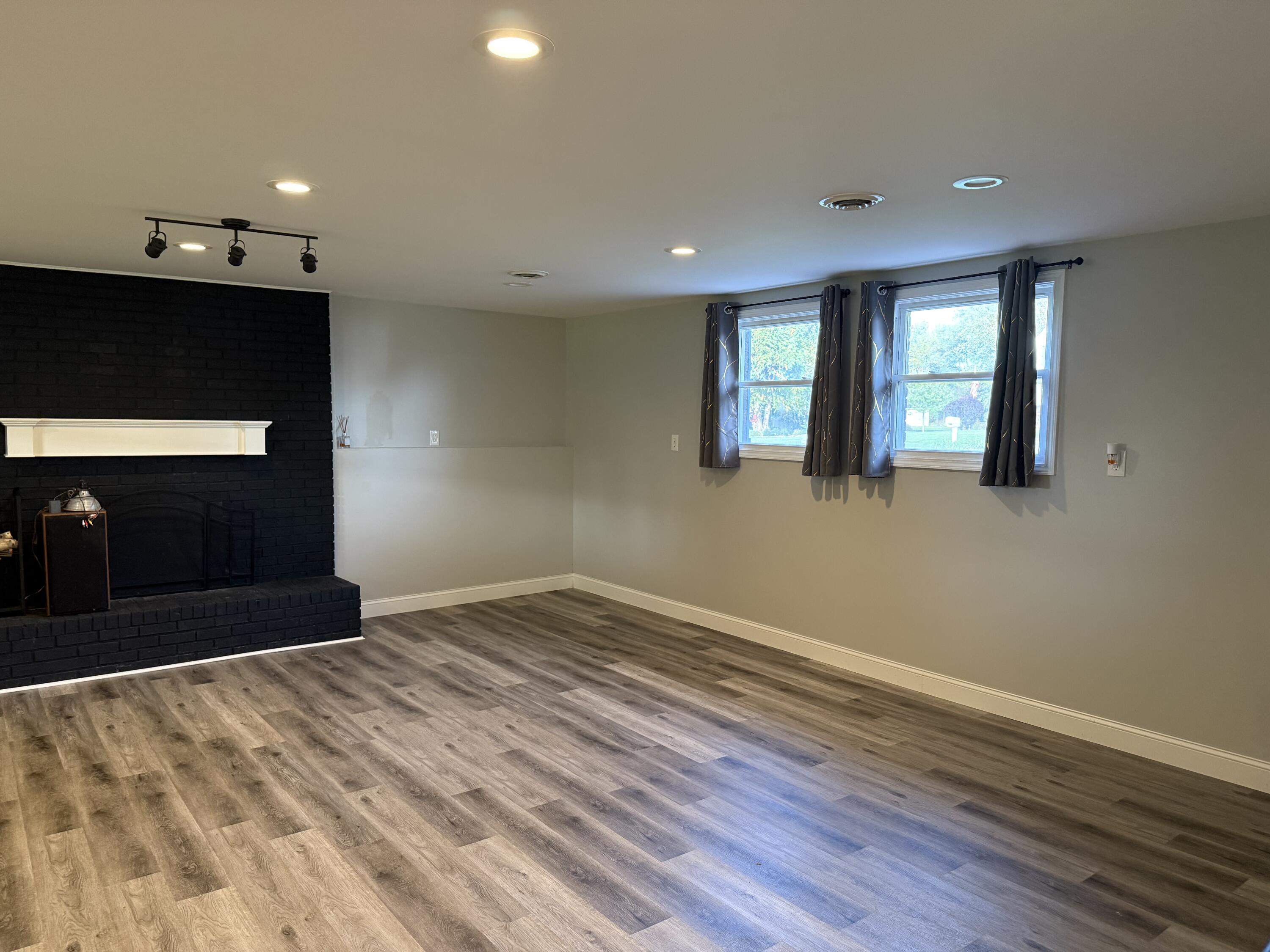 7600 West Mill Court Hobart, IN 46342 - Photo 21 of 28 3000x2250