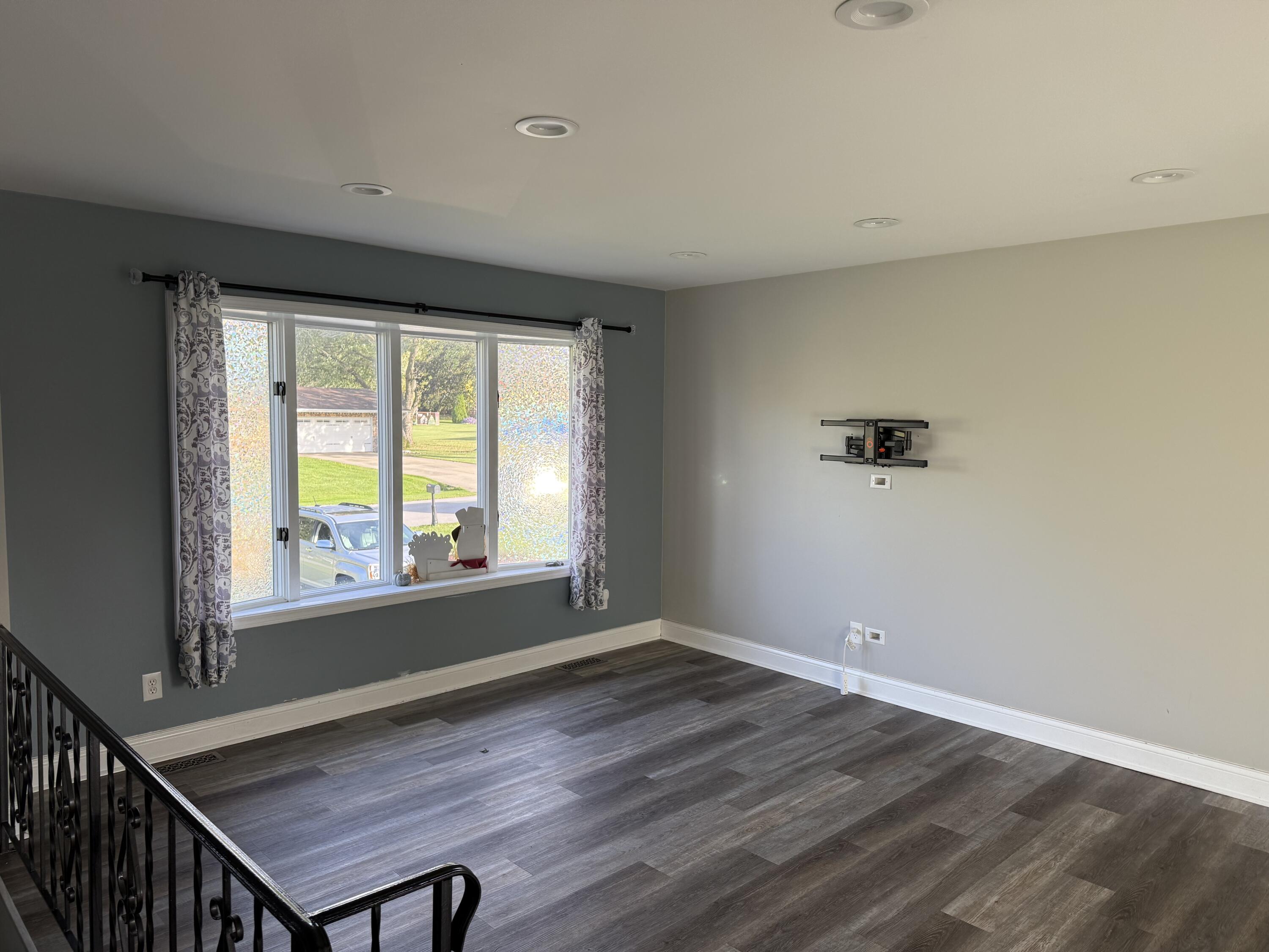 7600 West Mill Court Hobart, IN 46342 - Photo 9 of 28 3000x2250