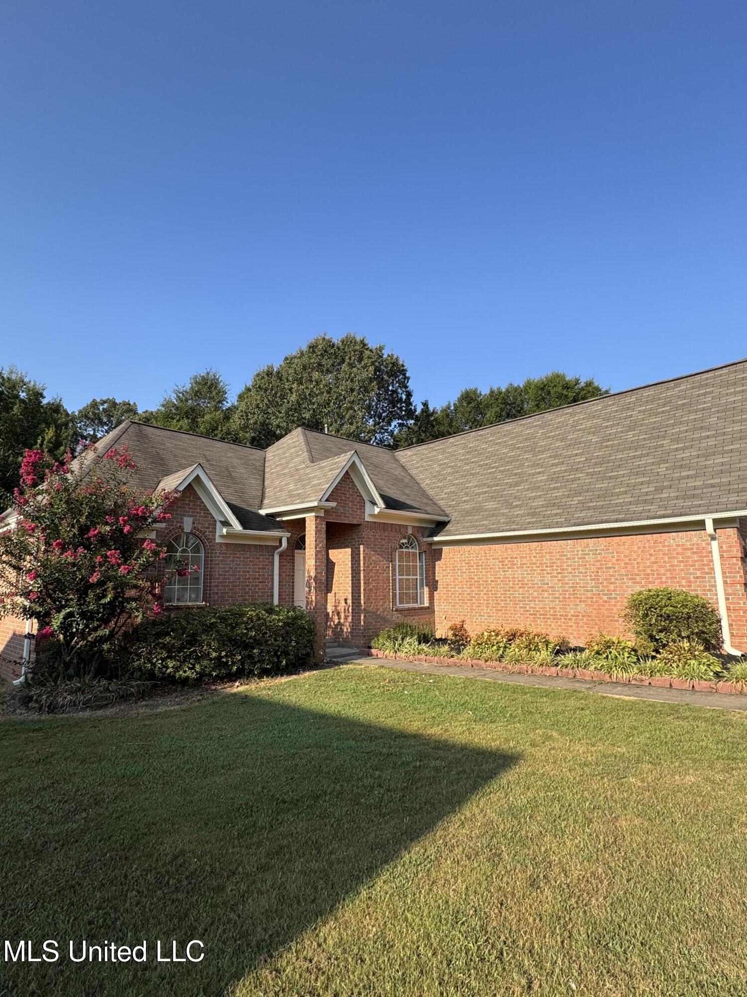 8853 Bell Ridge Drive Olive Branch, MS 38654 - Photo 2 of 28 Photo Aug 07 2025, 8 12 01 AM