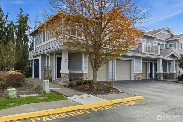 $369,900 | 6330 Isaac Avenue Southeast, Unit A24, Auburn, WA 98092