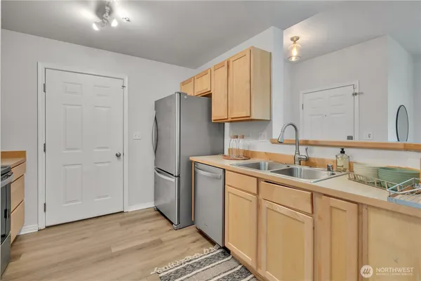 $369,900 | 6330 Isaac Avenue Southeast, Unit A24, Auburn, WA 98092