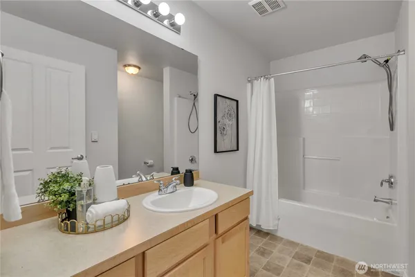 $369,900 | 6330 Isaac Avenue Southeast, Unit A24, Auburn, WA 98092