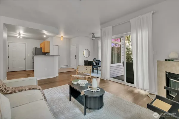 $369,900 | 6330 Isaac Avenue Southeast, Unit A24, Auburn, WA 98092