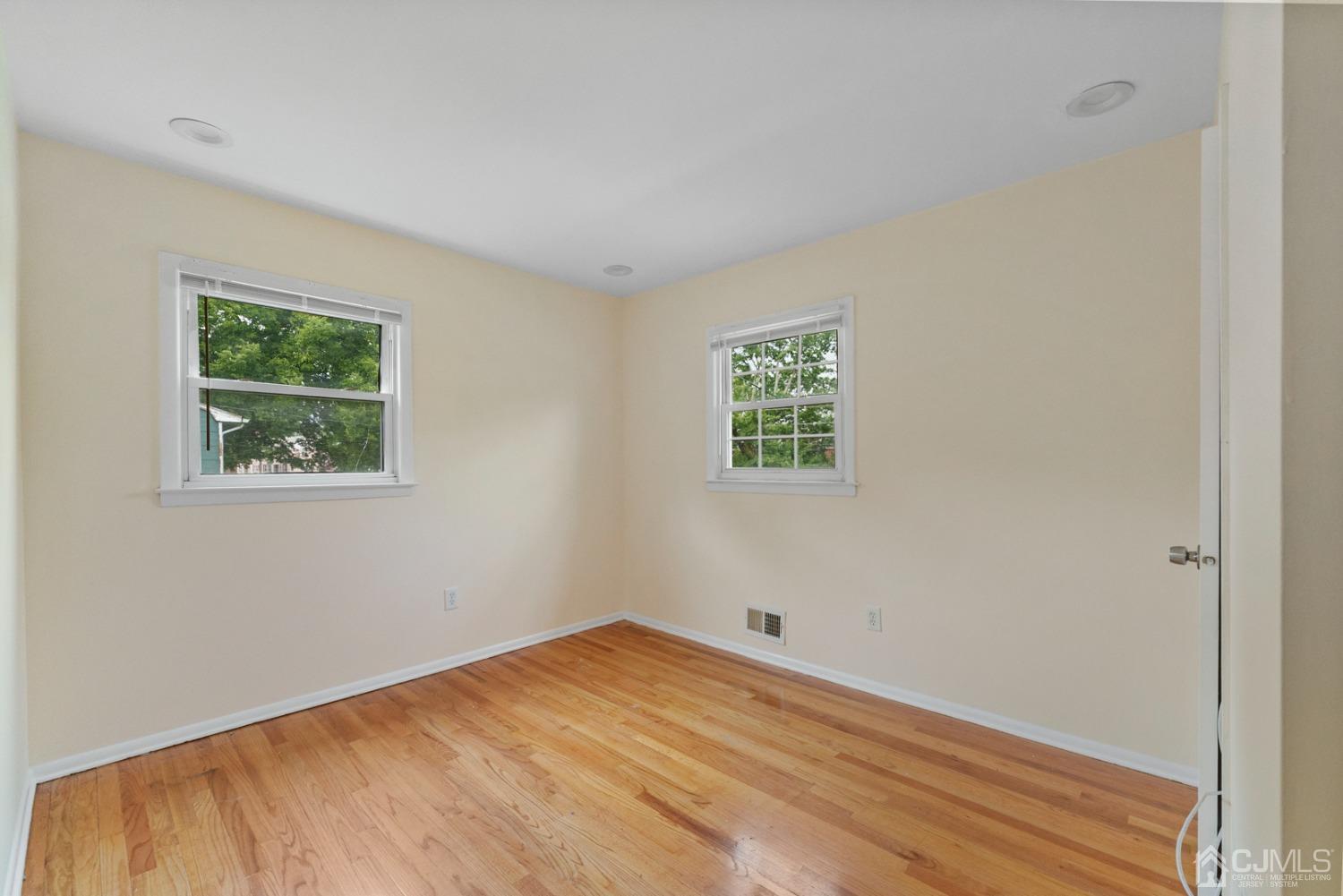 193 Phillips Road Somerset, NJ 08873 - Photo 15 of 51 Gallery Image 15