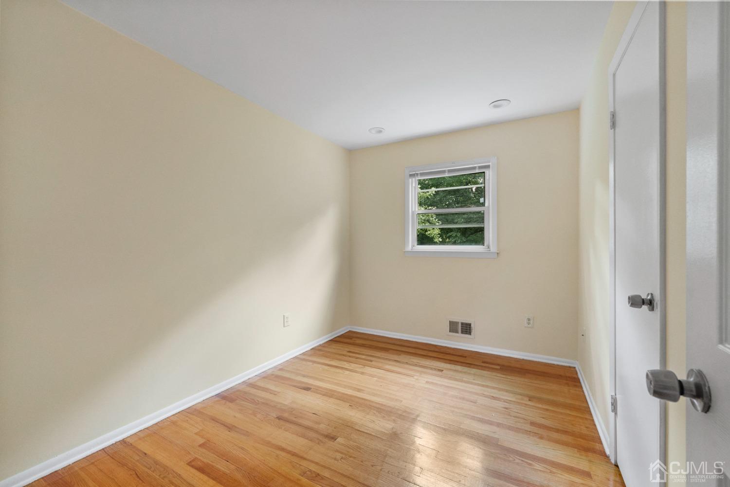 193 Phillips Road Somerset, NJ 08873 - Photo 23 of 51 Gallery Image 23