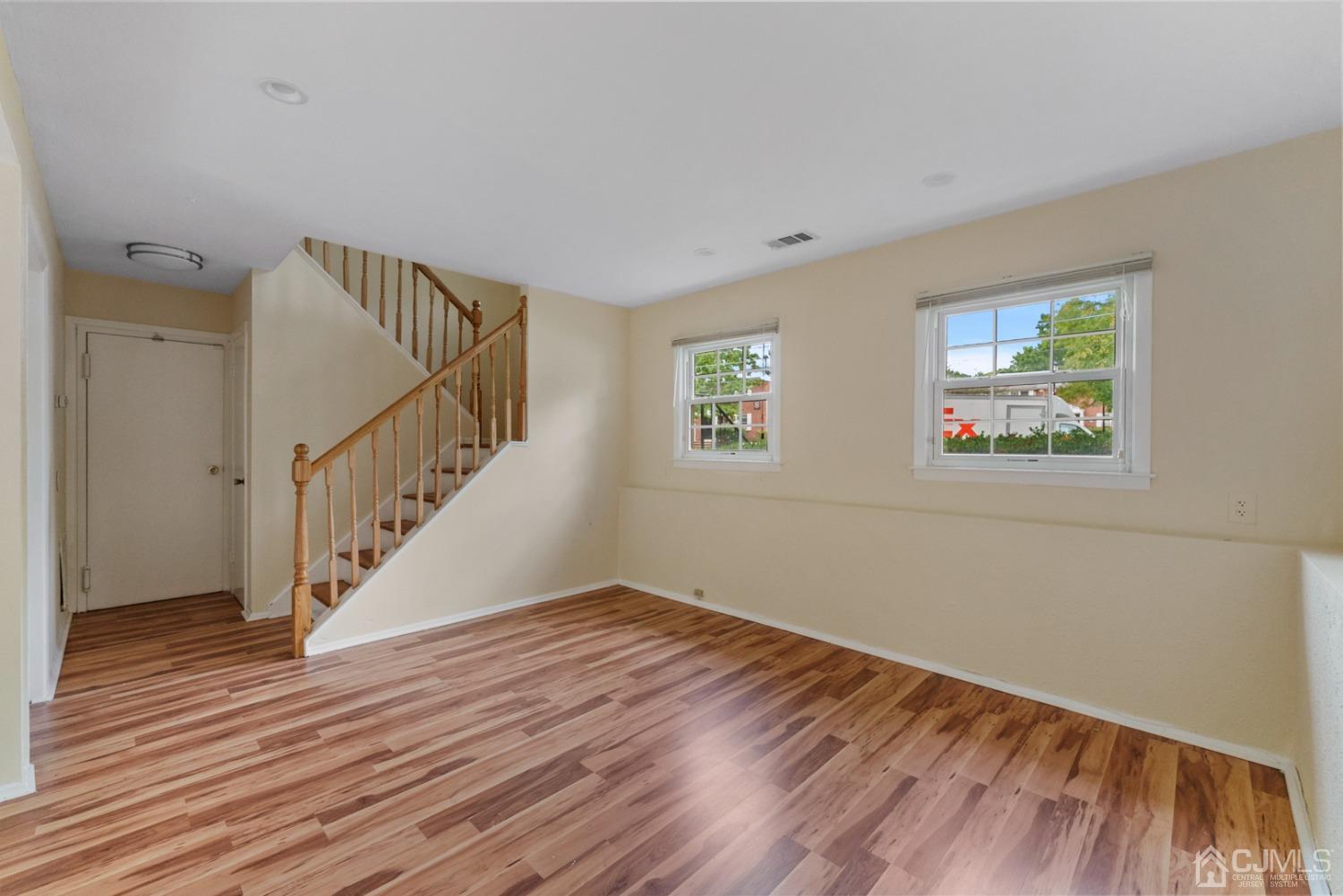193 Phillips Road Somerset, NJ 08873 - Photo 27 of 51 Gallery Image 27