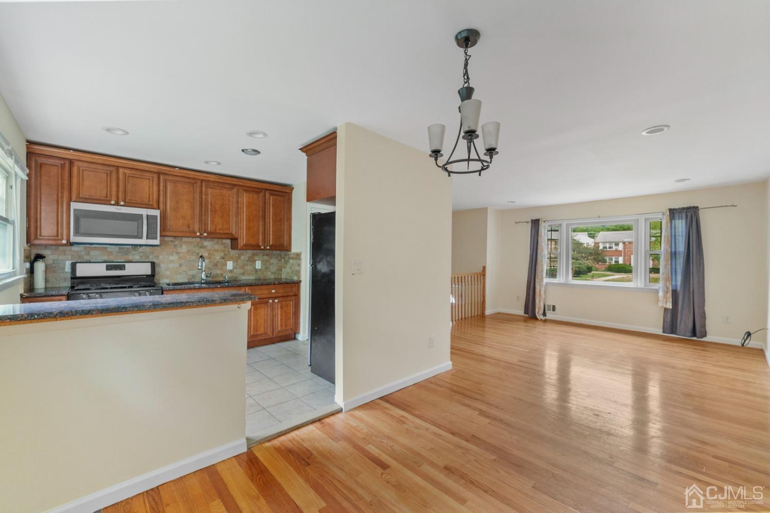 193 Phillips Road Somerset, NJ 08873 - Photo 3 of 51 Gallery Image 3