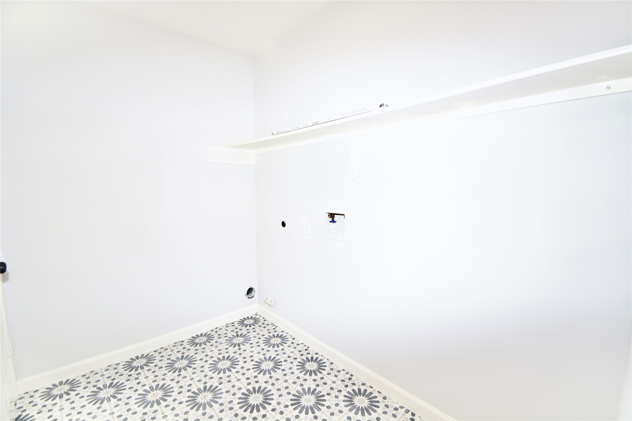 2020 Ward Street Rosenberg, TX 77471 - Photo 16 of 19 a view of a small space