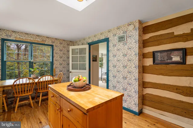 $698,000 | 13829 Mountain Road, Lovettsville, VA 20180