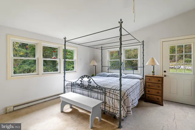 $698,000 | 13829 Mountain Road, Lovettsville, VA 20180