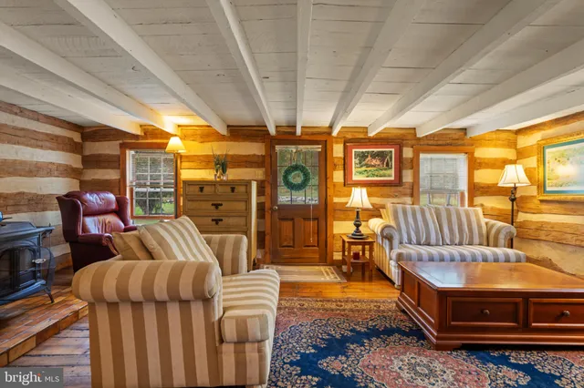 $698,000 | 13829 Mountain Road, Lovettsville, VA 20180