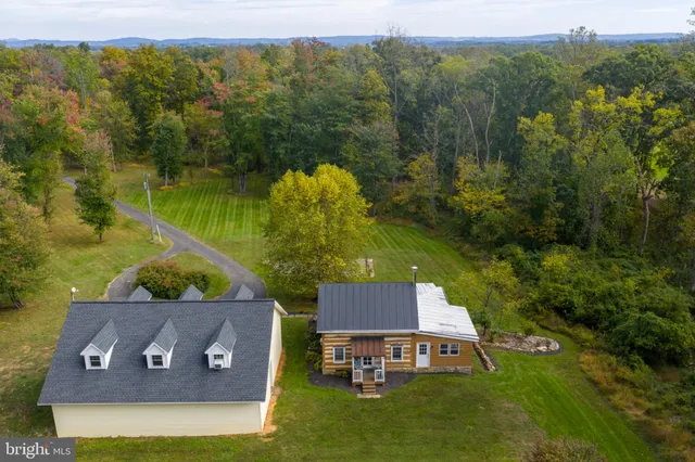 $698,000 | 13829 Mountain Road, Lovettsville, VA 20180