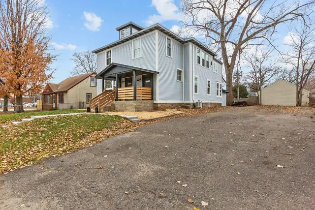 $2,200 | 4405 North Morgan Avenue, Unit 2, Minneapolis, MN 55412