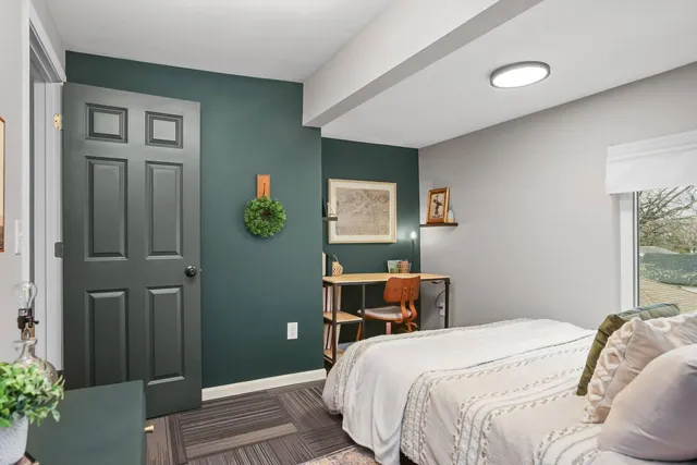 $2,200 | 4405 North Morgan Avenue, Unit 2, Minneapolis, MN 55412