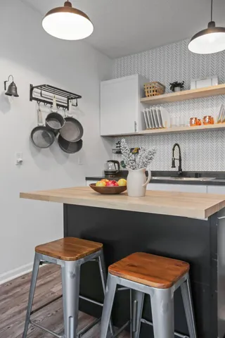 $2,200 | 4405 North Morgan Avenue, Unit 2, Minneapolis, MN 55412