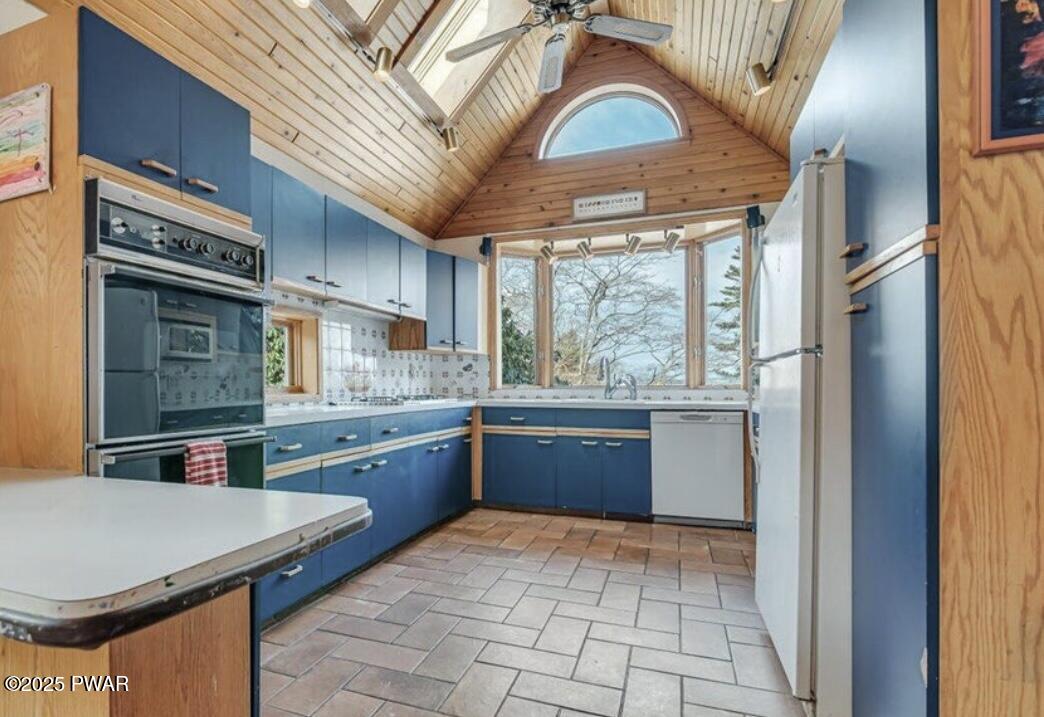 526 Highway 507 Paupack, PA 18451 - Photo 24 of 76
