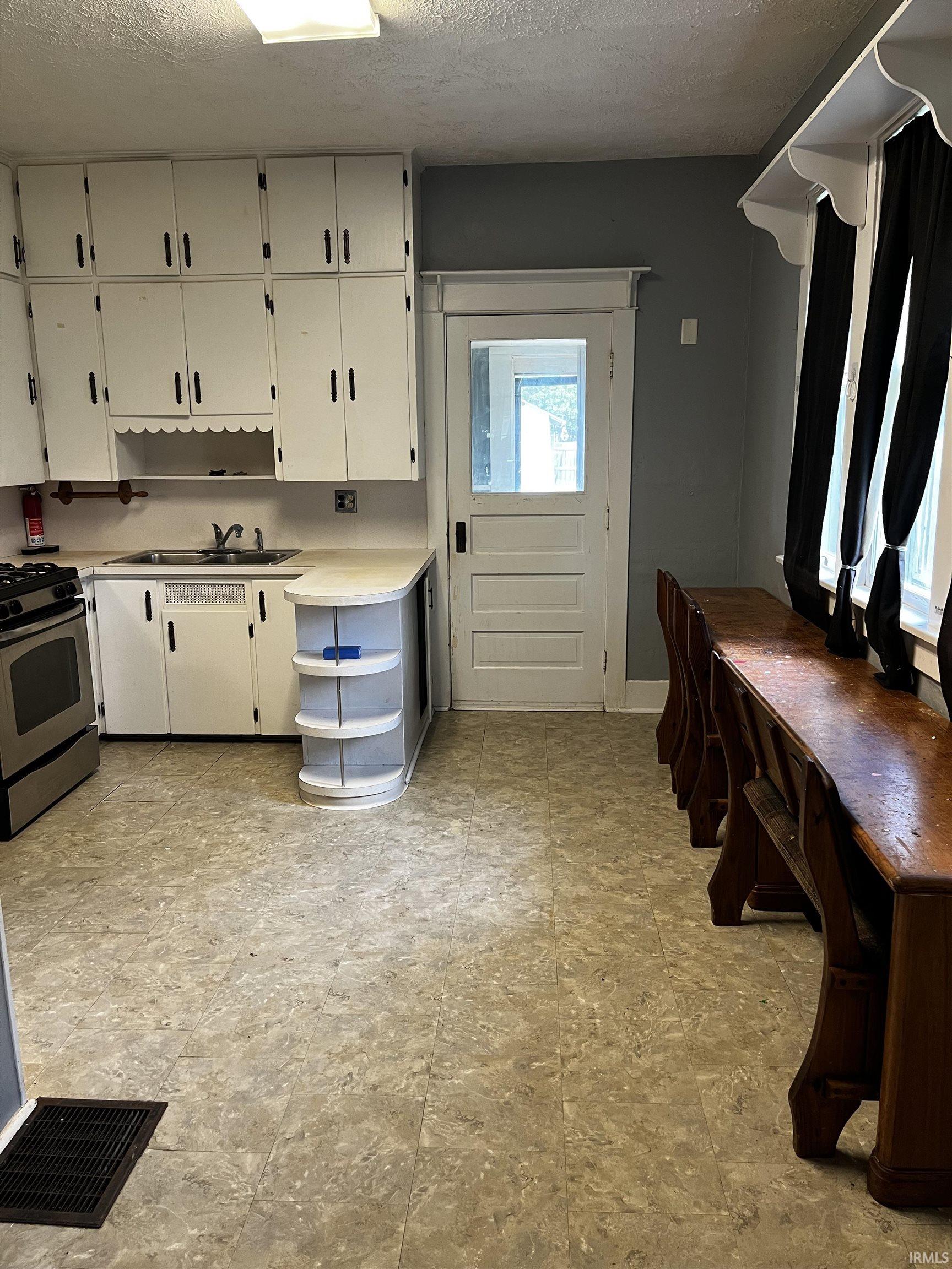 1004 Center Street Elkhart, IN 46516 - Photo 18 of 31
