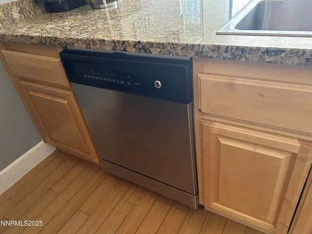 $1,595 | 450 North Arlington Avenue, Unit 606, Reno, NV 89503