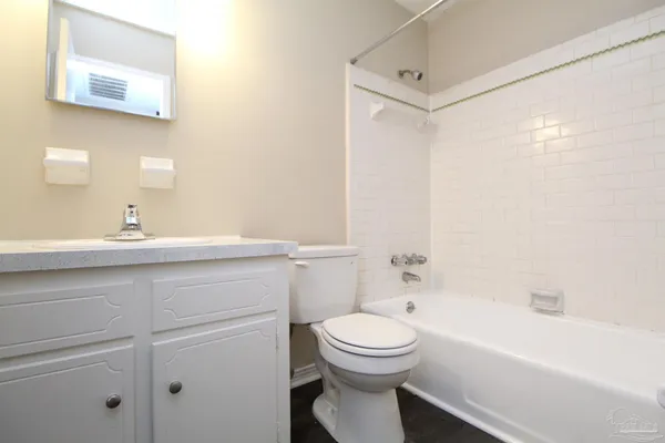 $950 | 10151 Guidy Lane, Unit G7, Pensacola, FL 32514