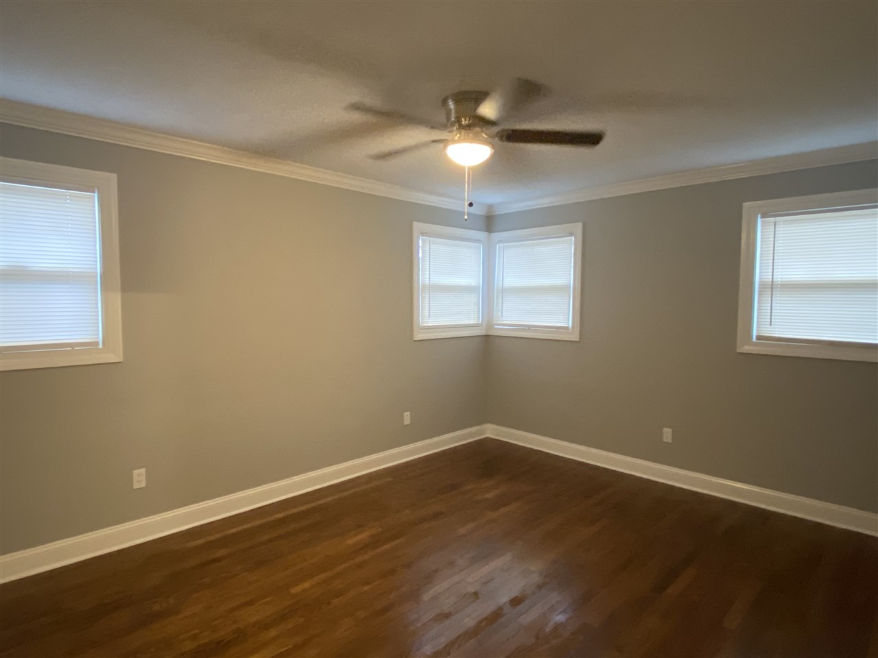 427 North Perkins Road Memphis, TN 38117 - Photo 13 of 18
