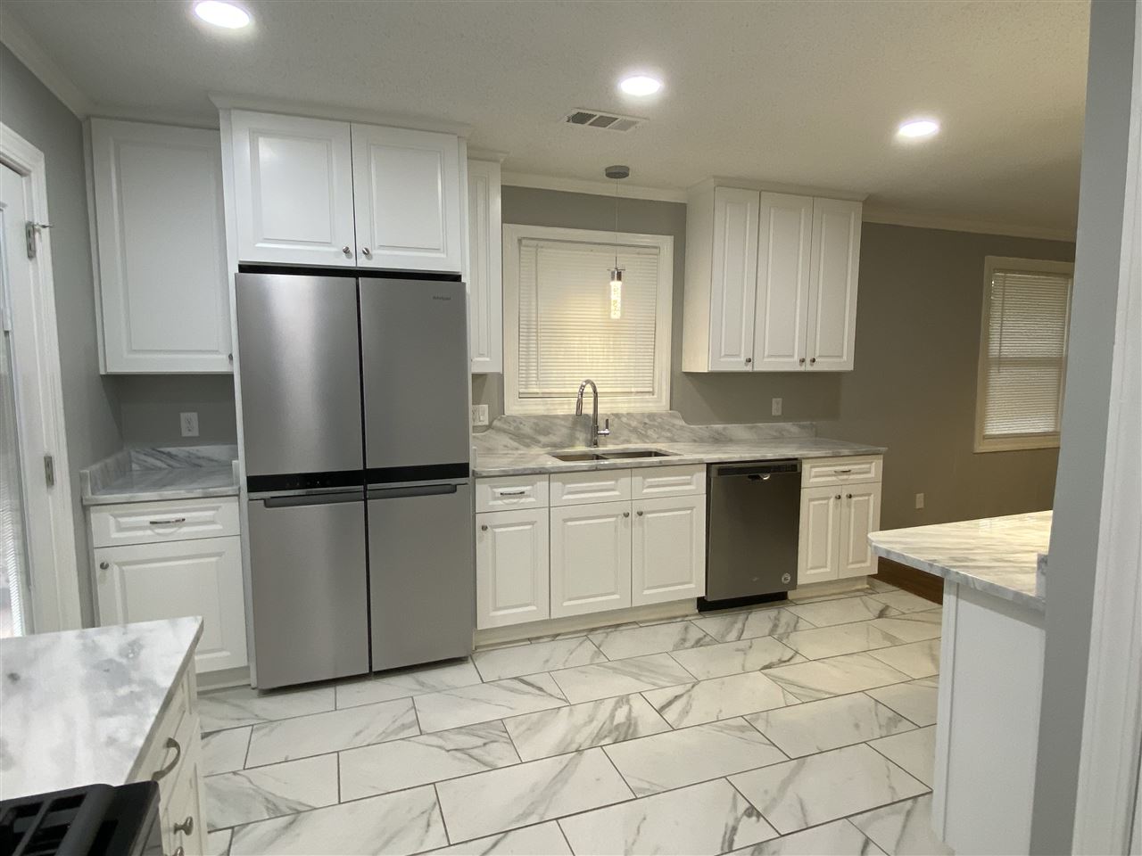 427 North Perkins Road Memphis, TN 38117 - Photo 8 of 18