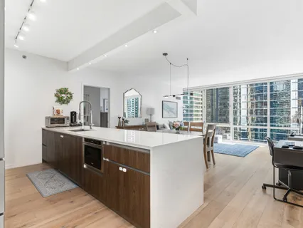 $725,000 | 505 North McClurg Court, Unit 2301, Chicago, IL 60611