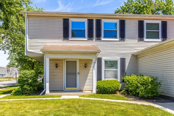 $274,900 | 2177 Dogwood Lane, Unit 2177, Palatine, IL 60074
