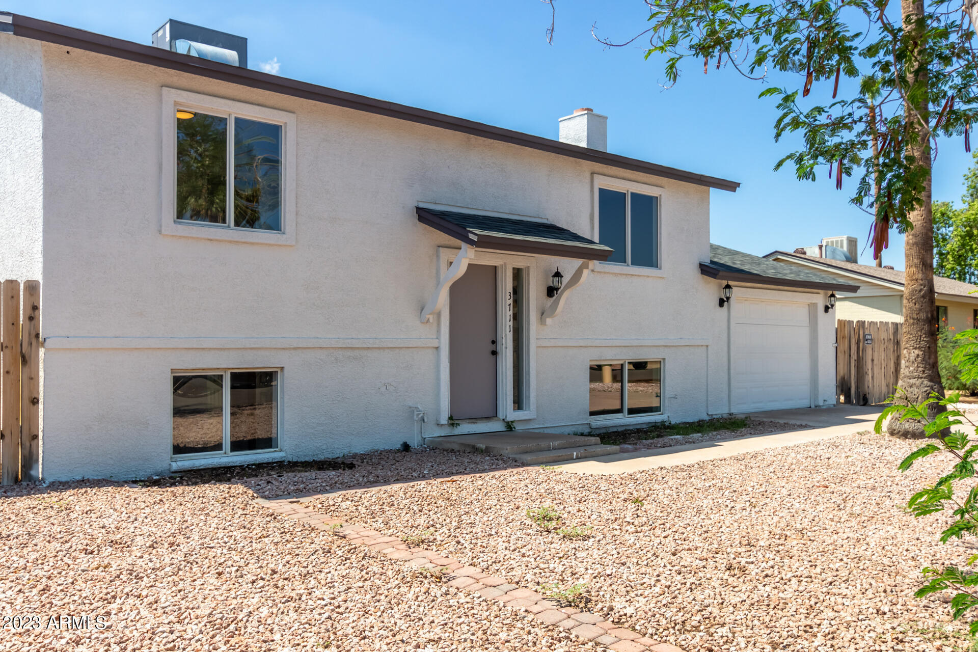 3711 West Wethersfield Road Phoenix, AZ 85029 - Photo 3 of 43 0003-04 - Wethersfield