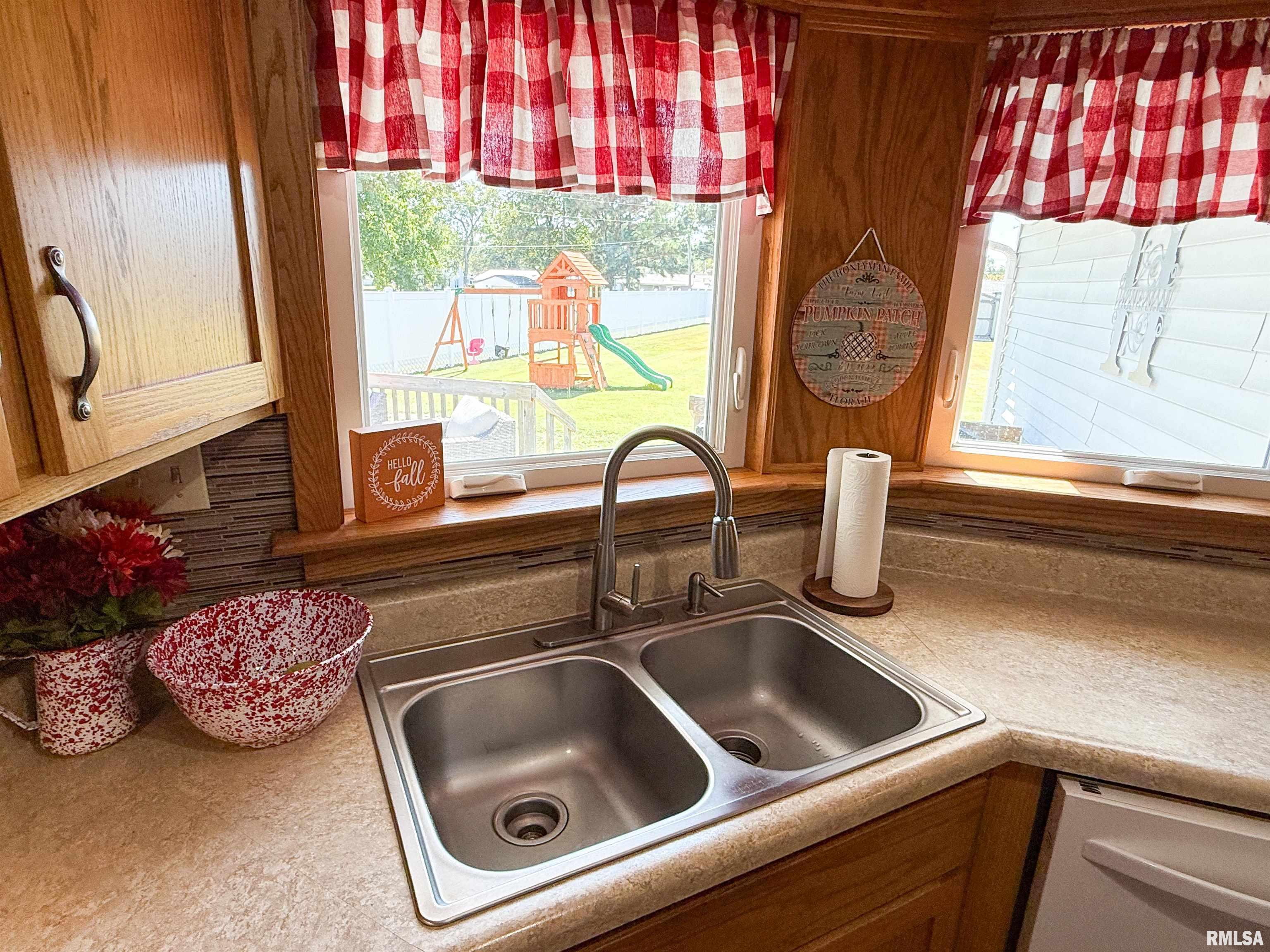 612 East 12th Street Flora, IL 62839 - Photo 30 of 98