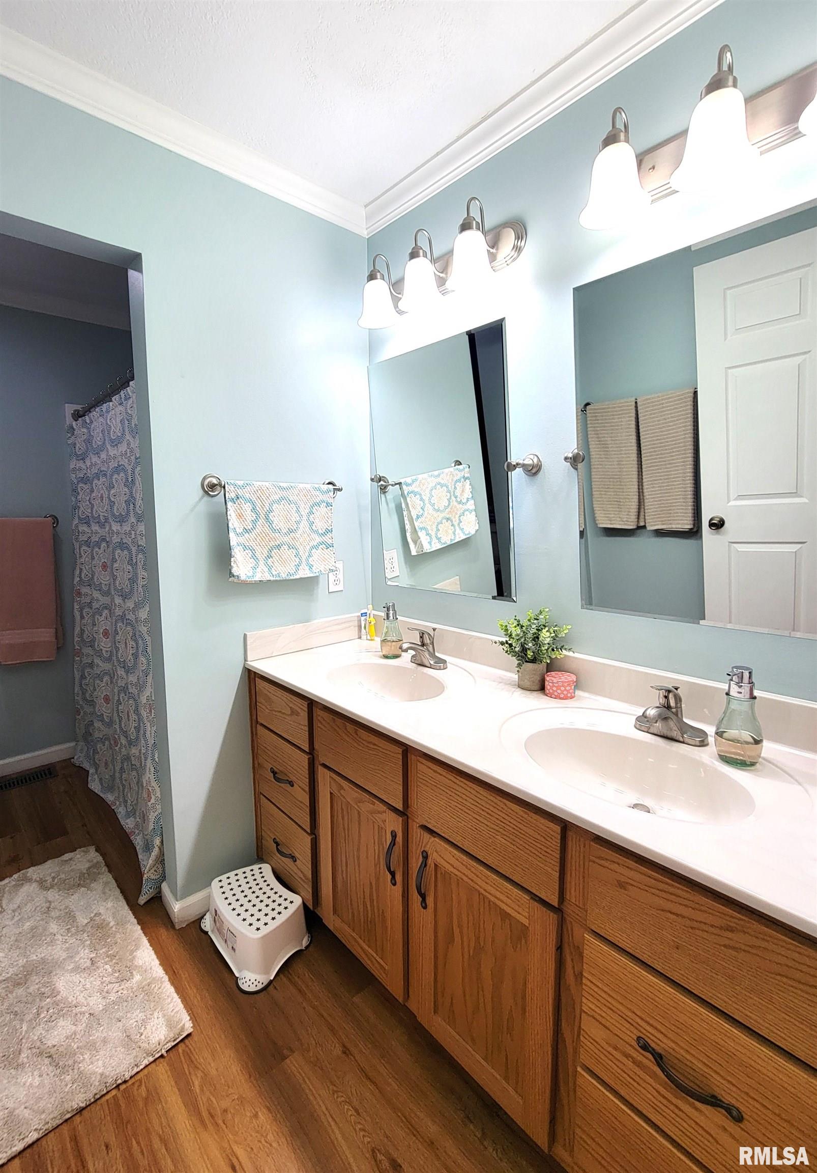 612 East 12th Street Flora, IL 62839 - Photo 53 of 98