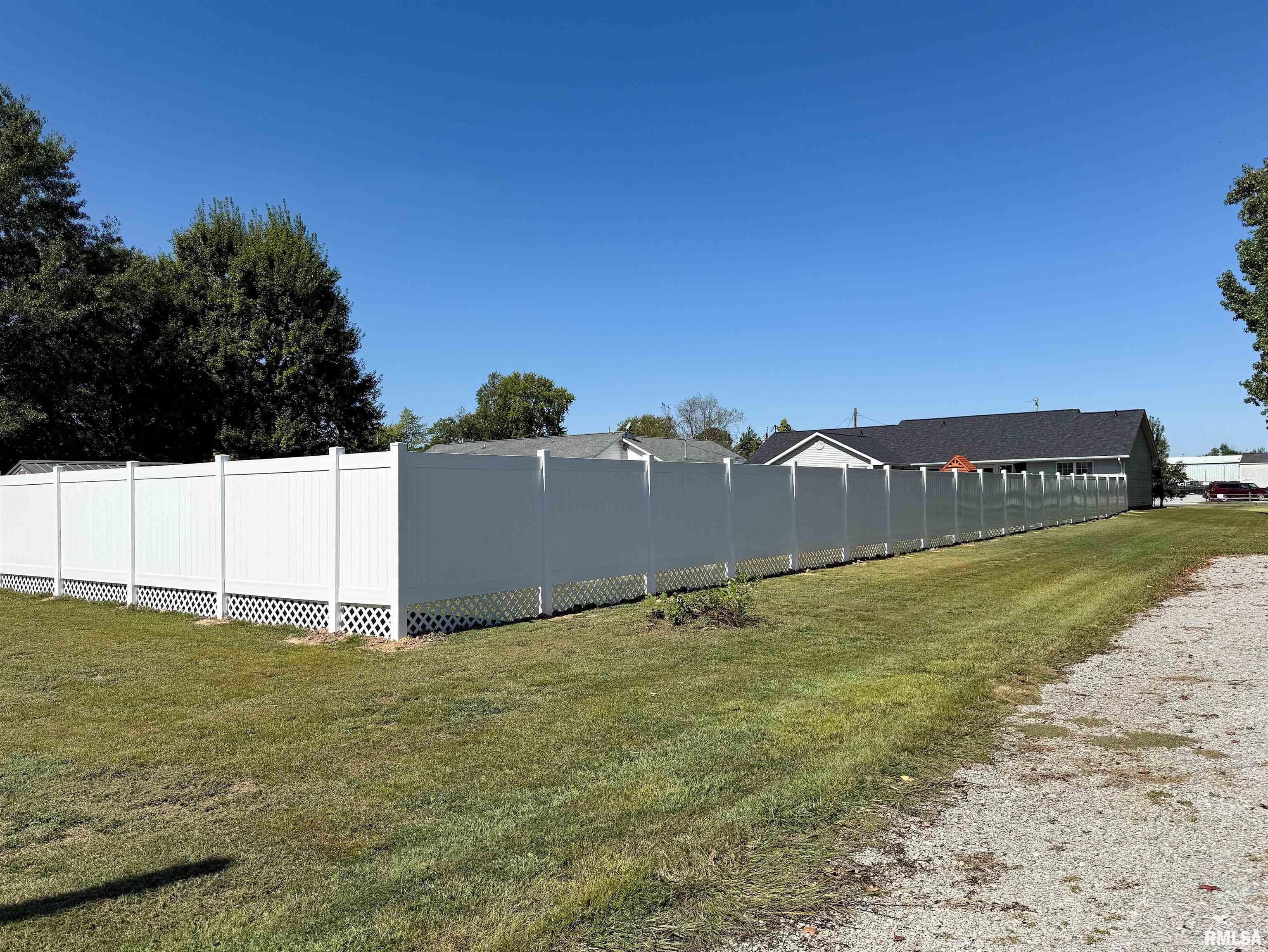 612 East 12th Street Flora, IL 62839 - Photo 87 of 98