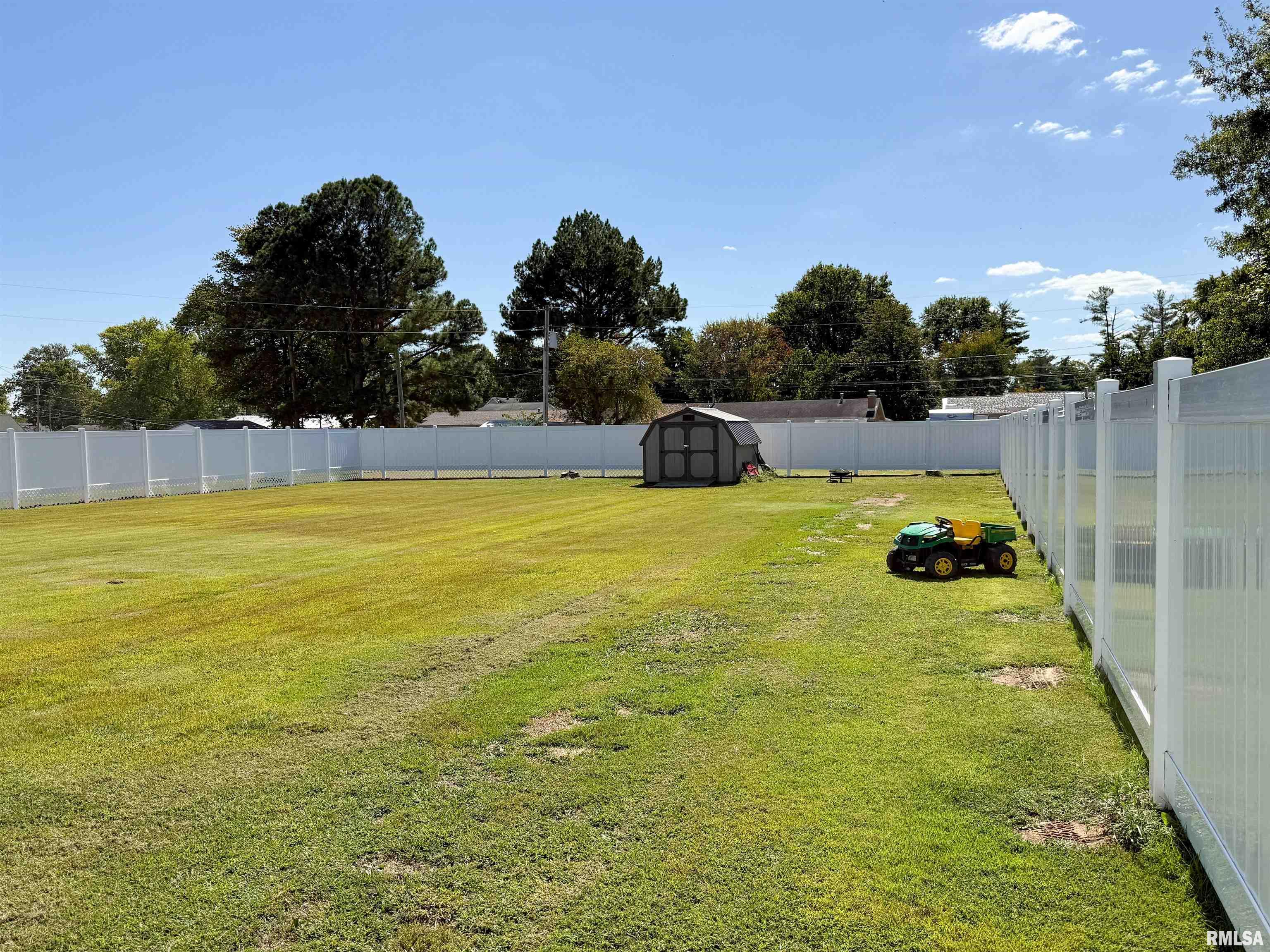 612 East 12th Street Flora, IL 62839 - Photo 89 of 98