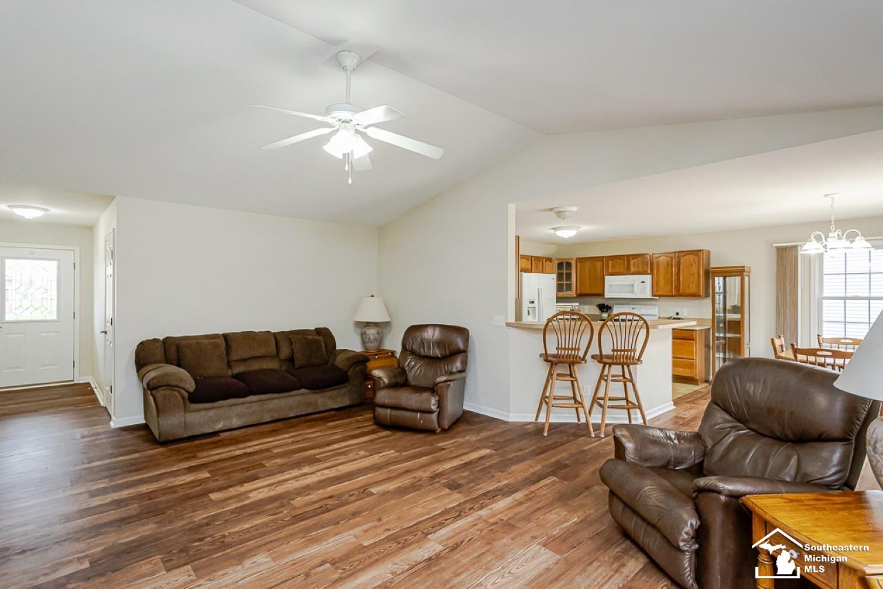 1897 Allan Street Adrian, MI 49221 - Photo 6 of 32