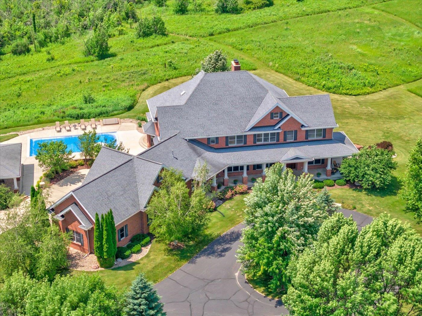 7876 Autumn Pond Trail Middleton, WI 53562 - Photo 1 of 90
