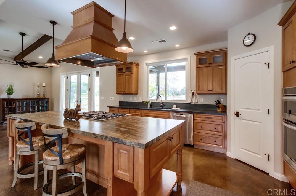 19120 Split Rock Road Ramona, CA 92065 - Photo 10 of 25