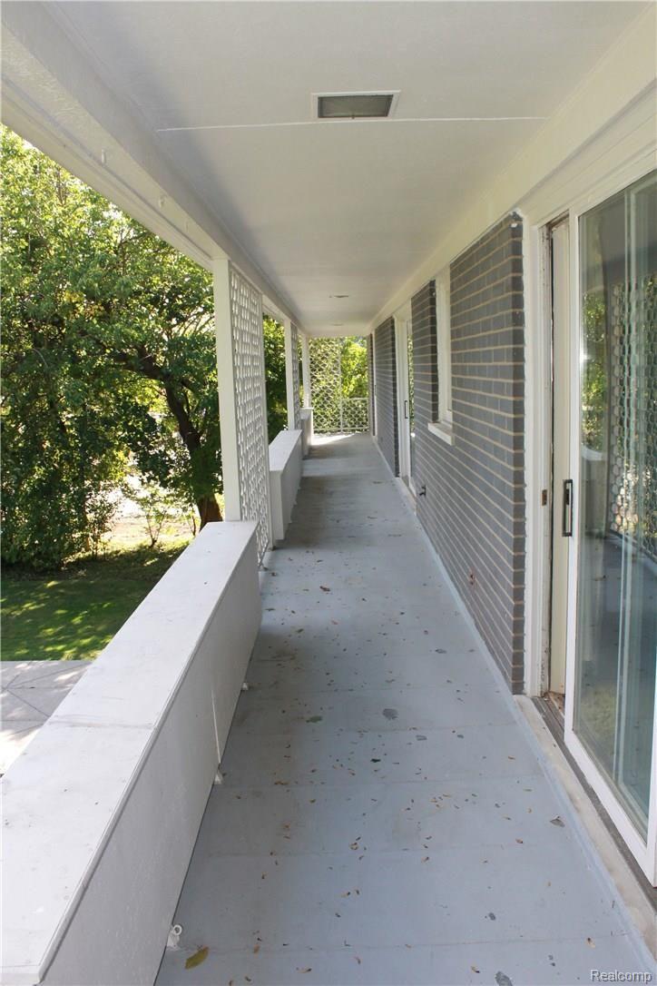 611 Lake Shore Road Grosse Pointe, MI 48236 - Photo 41 of 56 Lakeshore 611 084.JPG