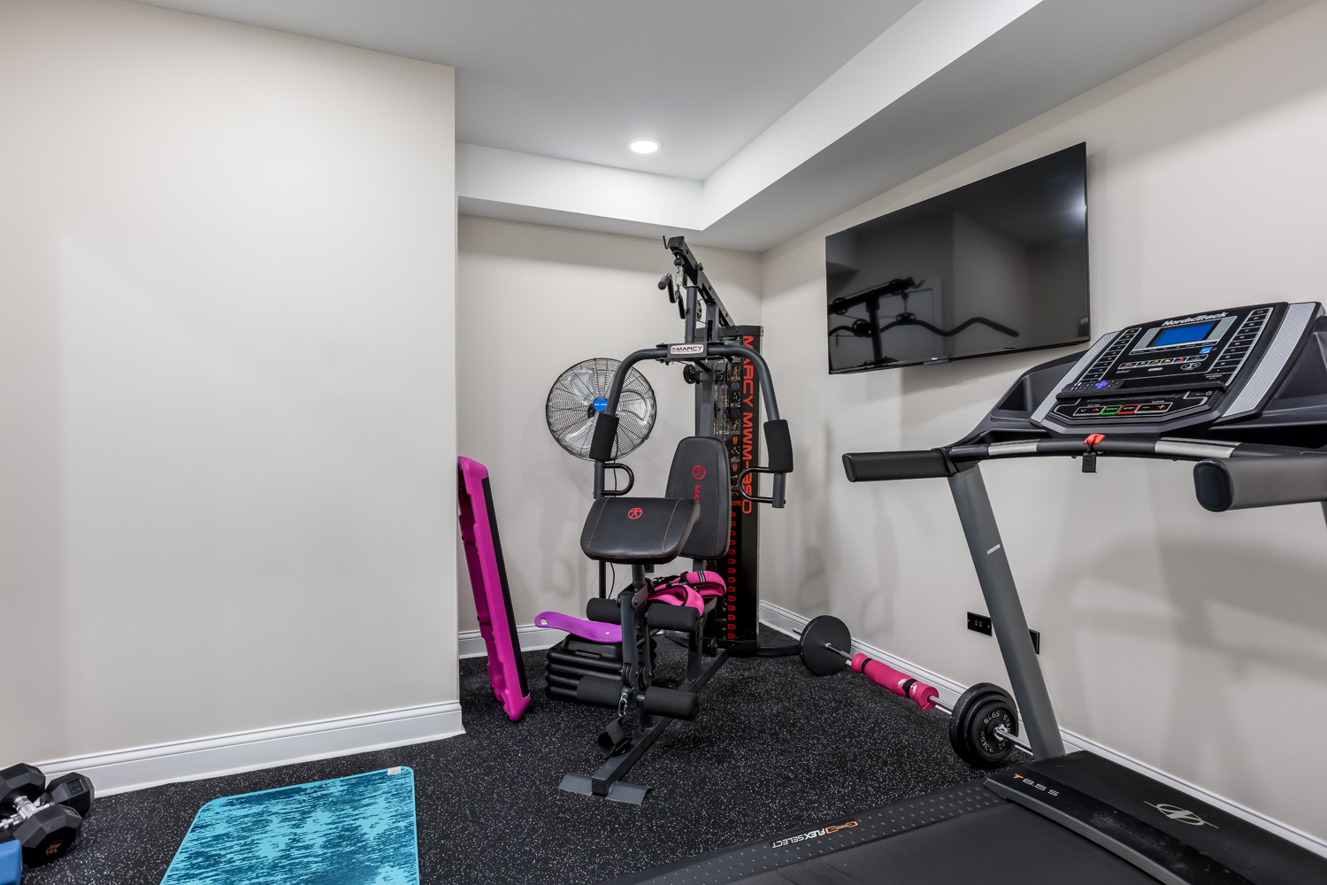 908 Blue Ridge Drive Streamwood, IL 60107 - Photo 45 of 48 a view of a room with gym equipment