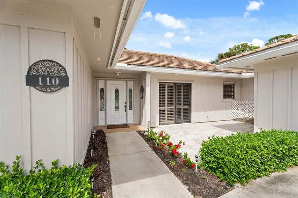 $547,000 | 110 Prestwick Circle, Vero Beach, FL 32967
