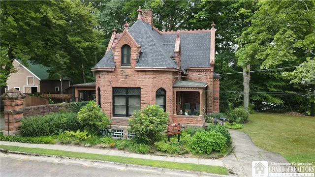 $339,900 | 55 Lambert Avenue, Pomfret, NY 14063