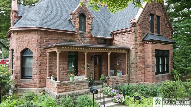 $339,900 | 55 Lambert Avenue, Pomfret, NY 14063