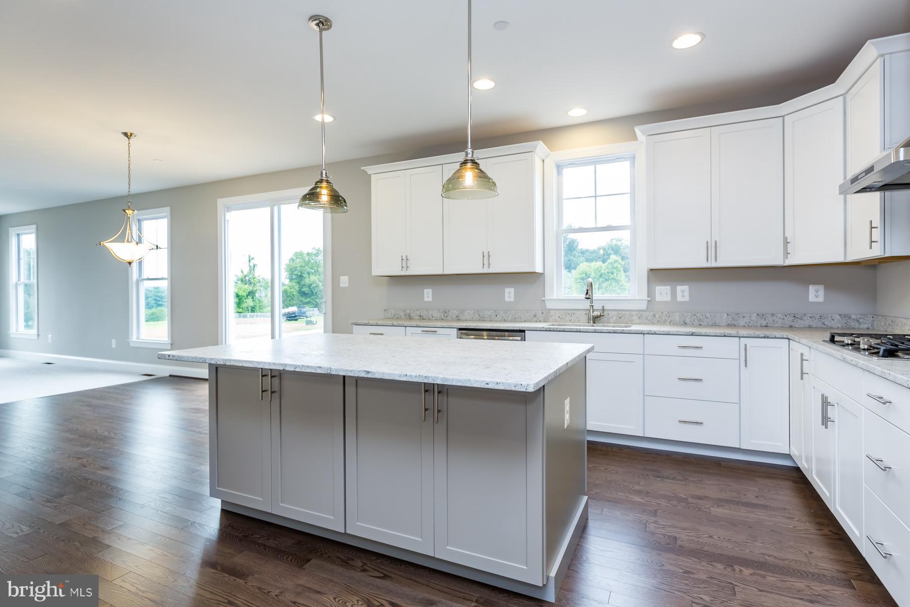 4080 Carrollton Road Upperco, MD 21155 - Photo 4 of 30 Expansive Center Island