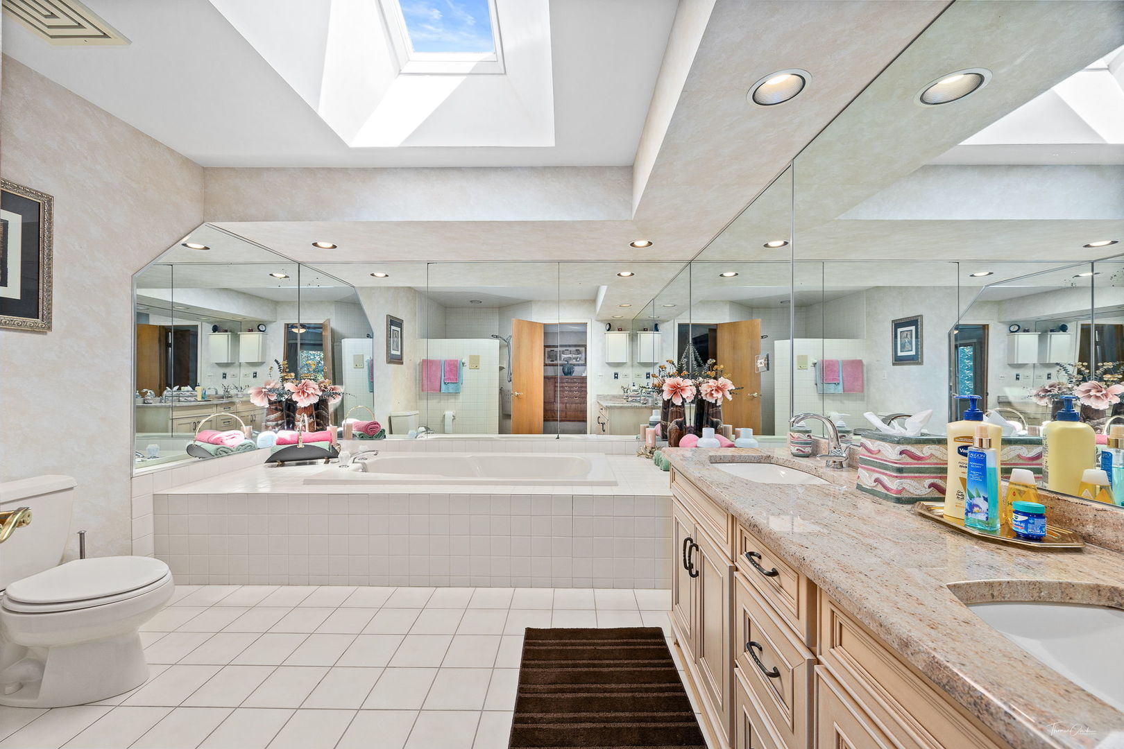 20 Geneva Court Crete, IL 60417 - Photo 33 of 34 a very nice looking room with a large window