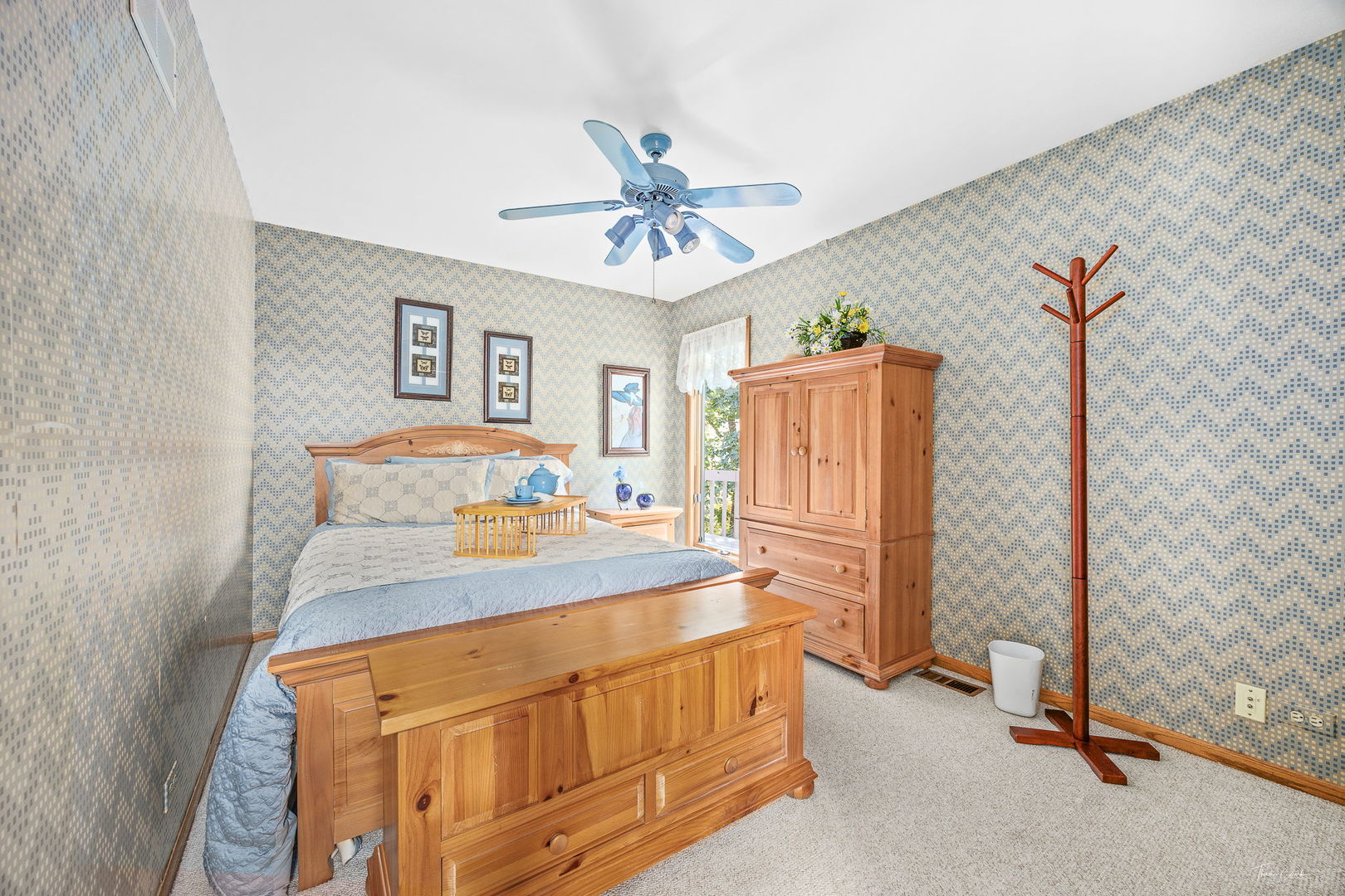 20 Geneva Court Crete, IL 60417 - Photo 34 of 34 a bedroom with a bed and a chandelier