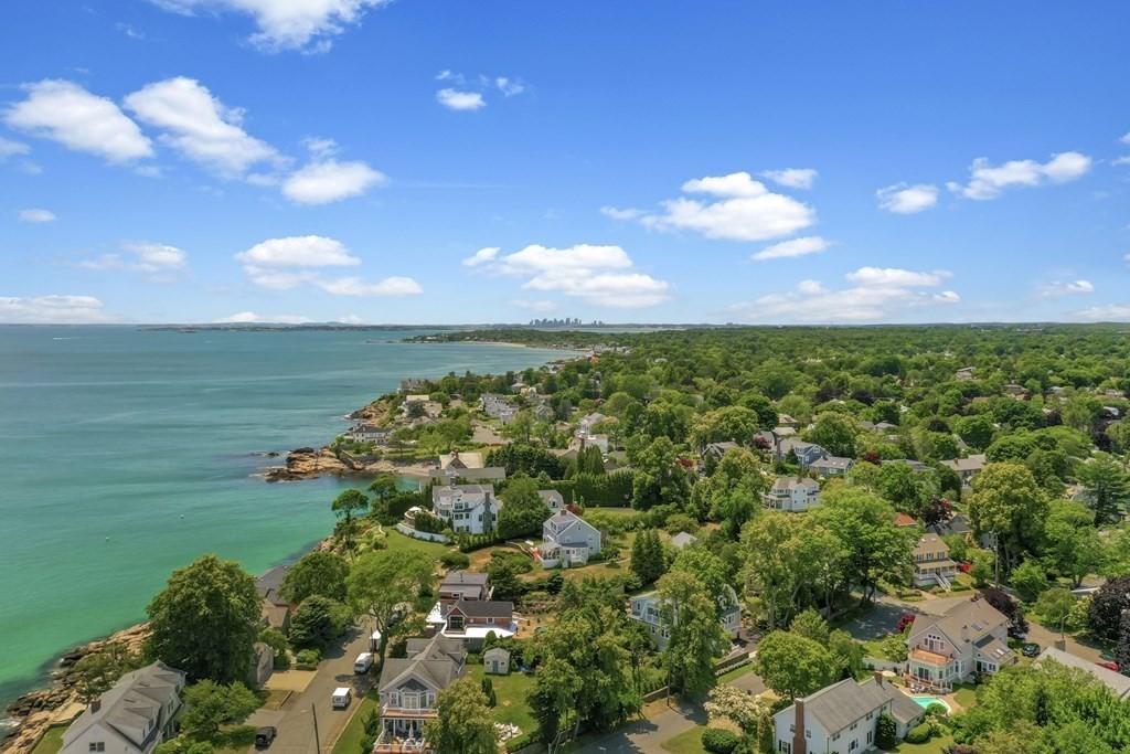 47 Locust Street Marblehead, MA 01945 - Photo 8 of 35 Gallery Image 8