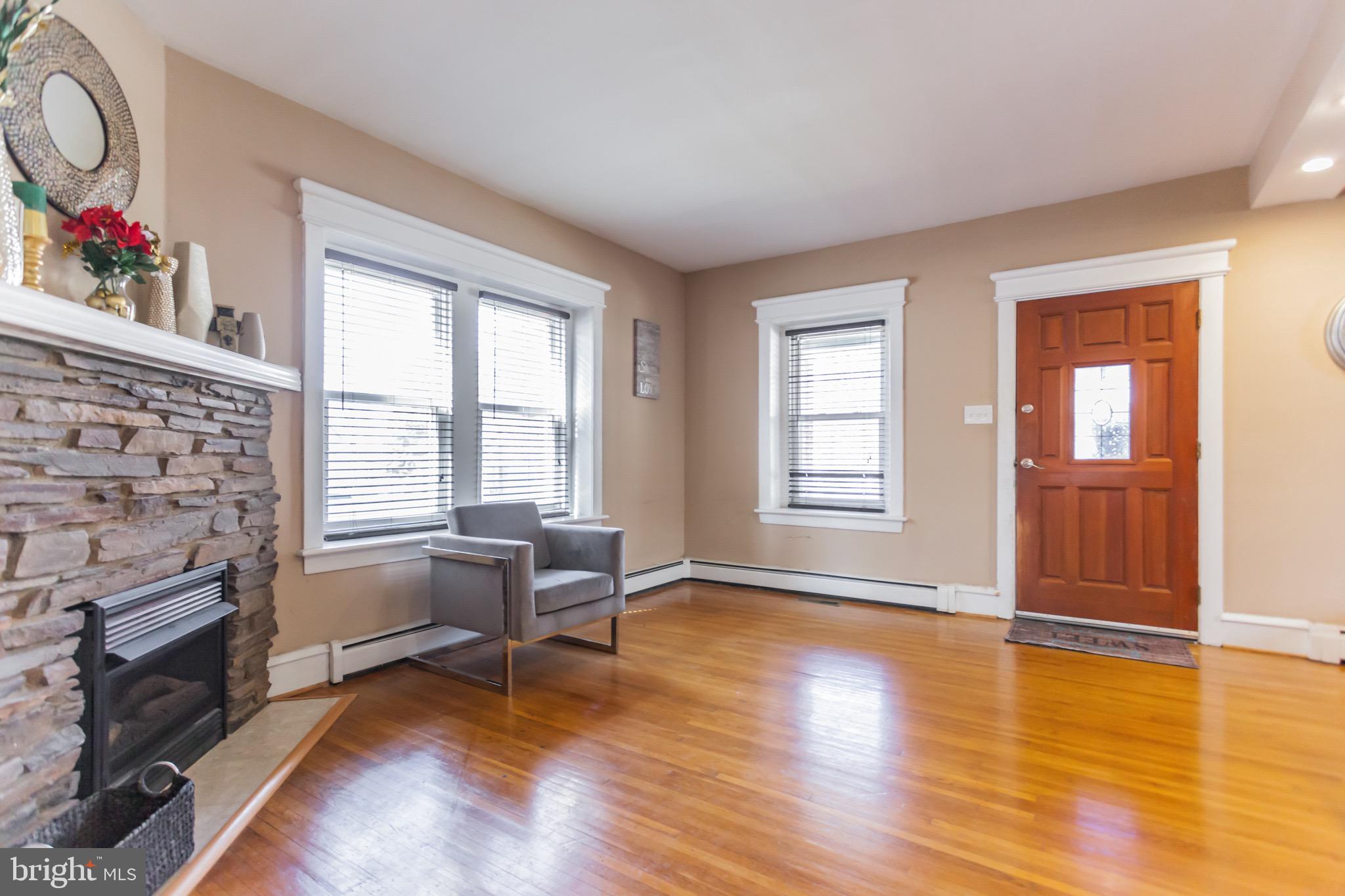 443 Harmon Road Philadelphia, PA 19128 - Photo 7 of 24 Gallery Image 7