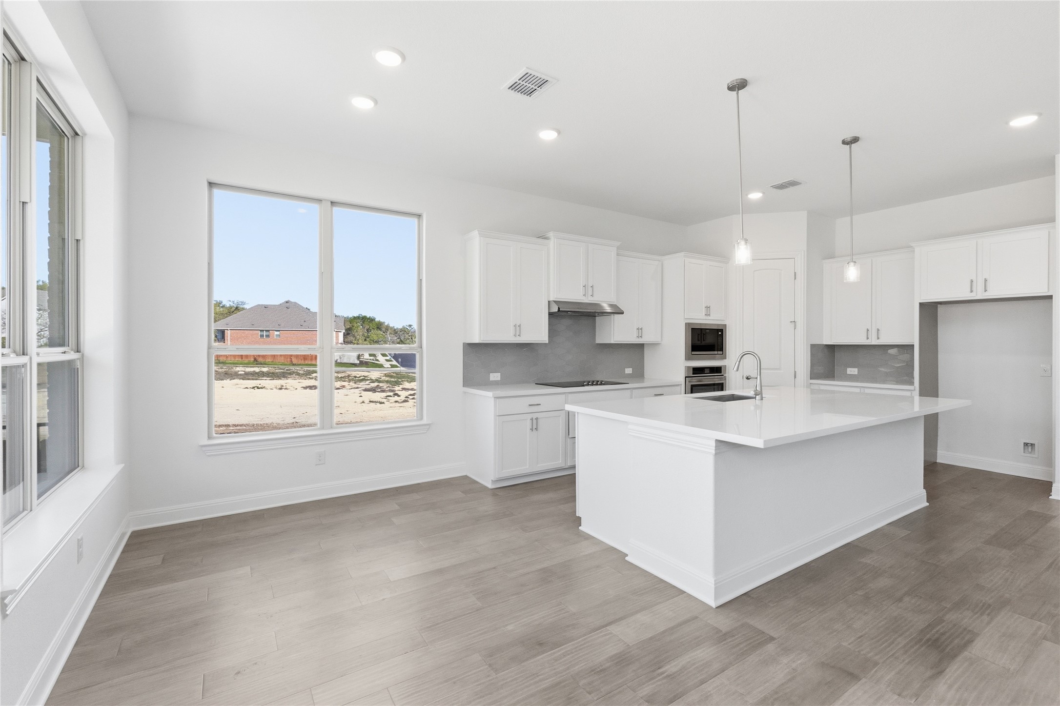 500 Frio Spgs Trail Georgetown, TX 78628 - Photo 4 of 36