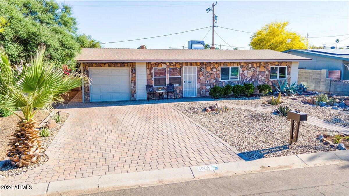 1001 West Picadilly Road Phoenix, AZ 85013 - Photo 24 of 25 37-1001 W Picadilly Rd drone 12