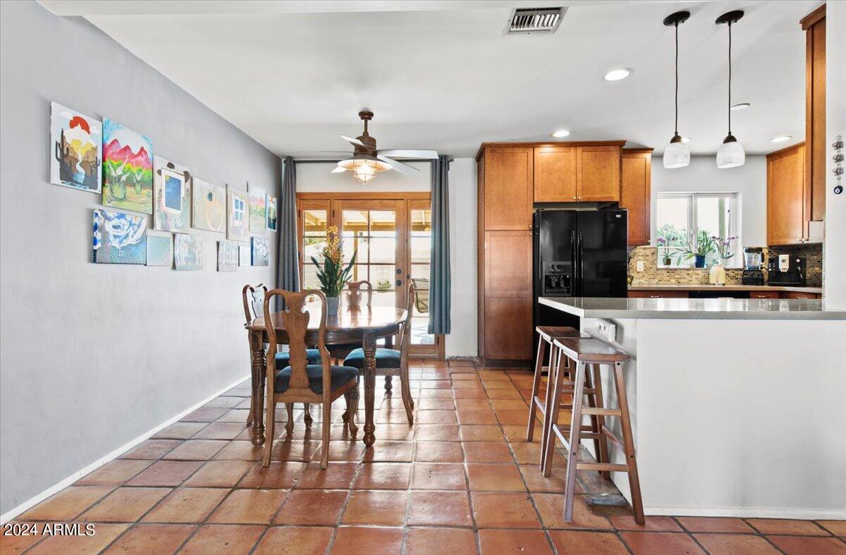 1001 West Picadilly Road Phoenix, AZ 85013 - Photo 10 of 25 12-1001 W Picadilly Rd 09