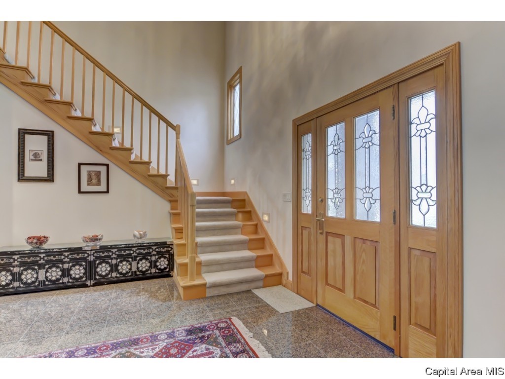 5101 Blackwolf Road Springfield, IL 62711 - Photo 5 of 32