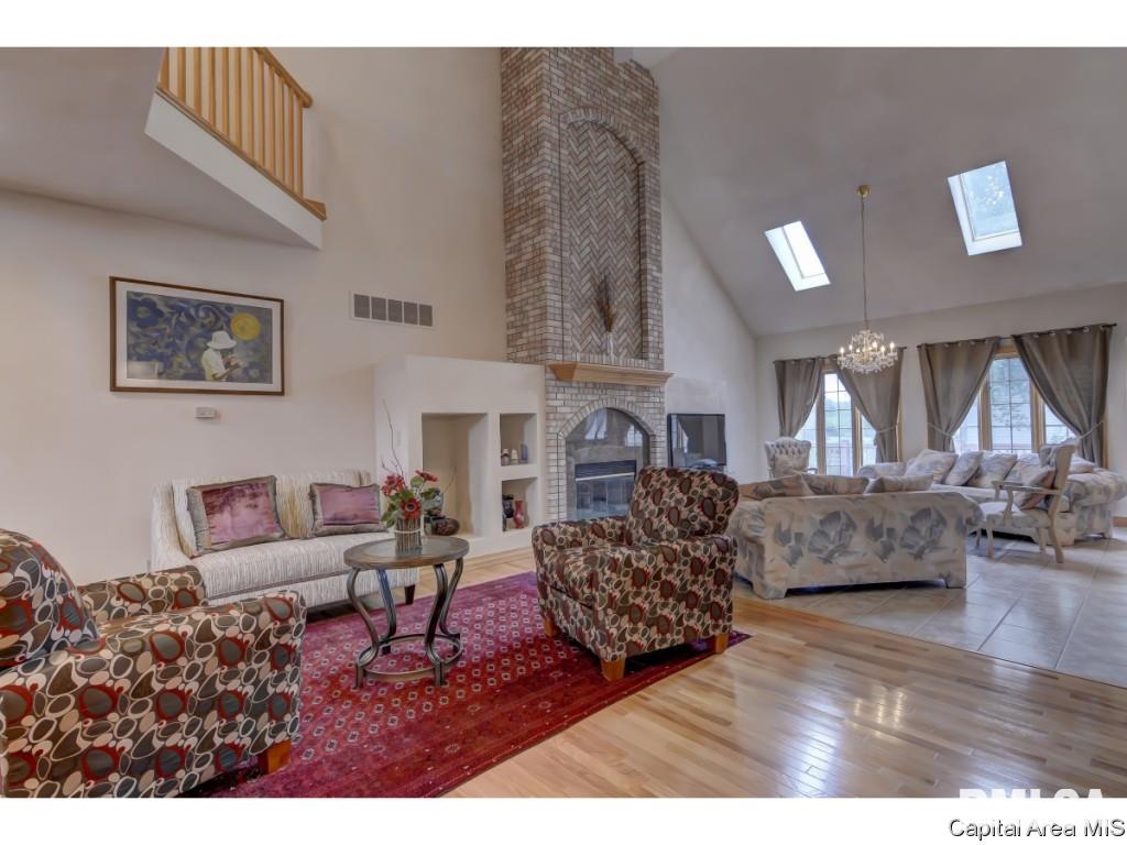 5101 Blackwolf Road Springfield, IL 62711 - Photo 8 of 32